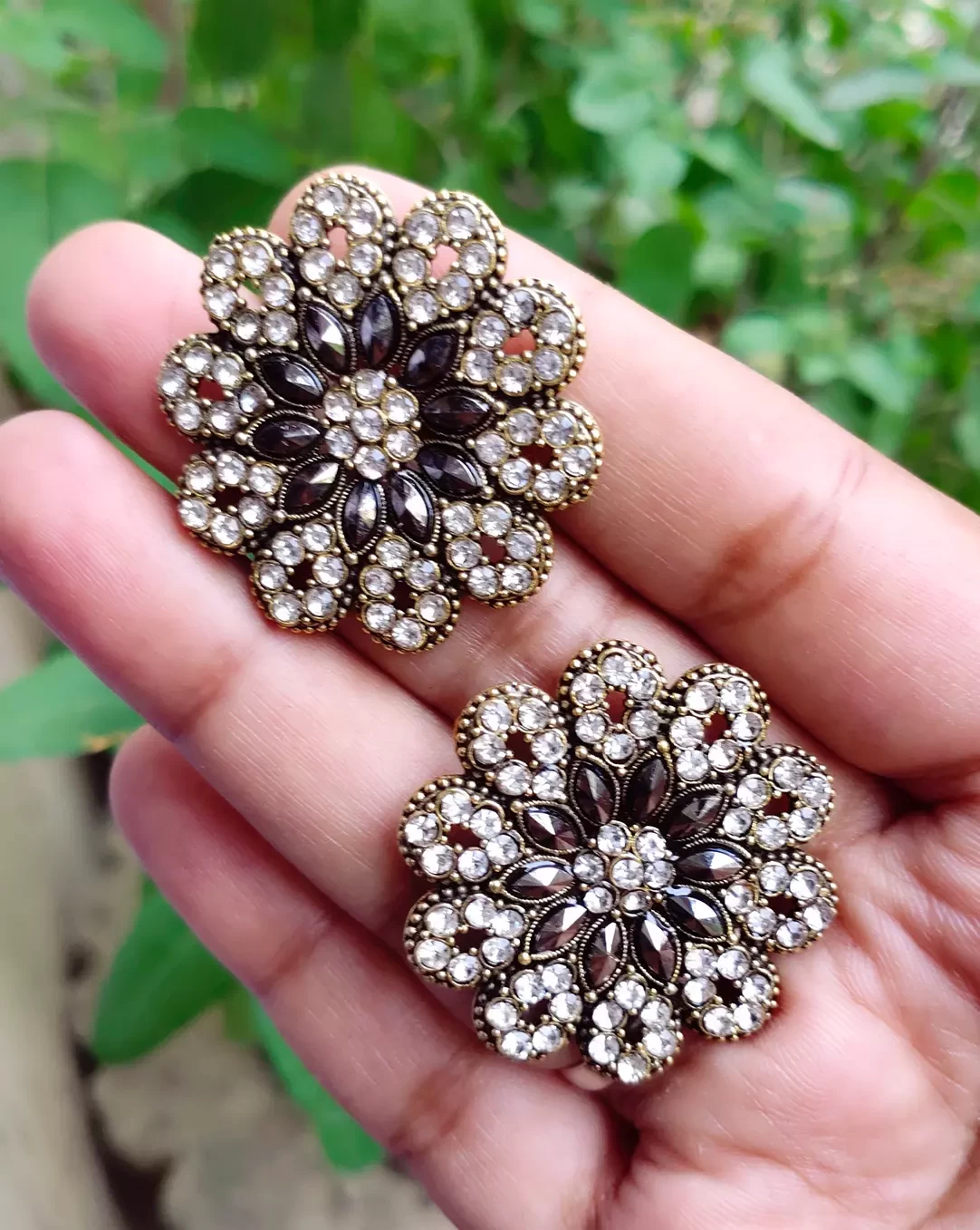 Classy Golden Embelished Studs